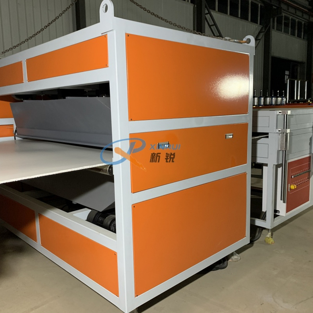 Plastik İçi Boş Oluklu Sac Yapım Makinesi